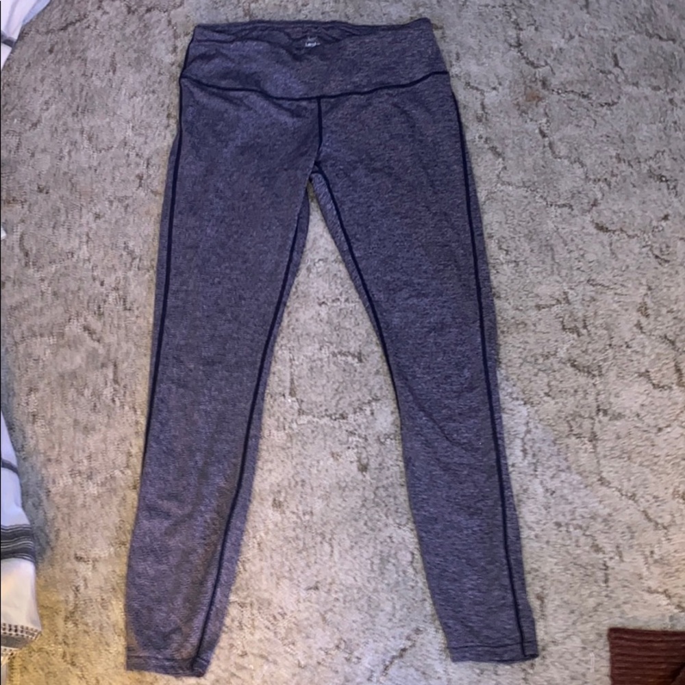 Athletic leggings